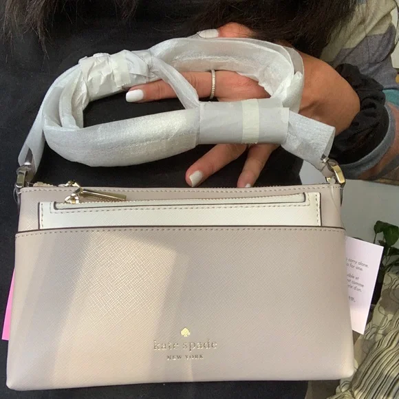 SOLD⛔️Authentic Kate Spade Saffiano leather top zip Crosby w large card holder - Picture 12 of 15